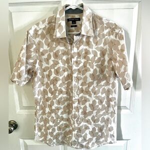 Men’s Slim Fit size Medium Michael Kors Button Down Beige Leaf Pattern Shirt